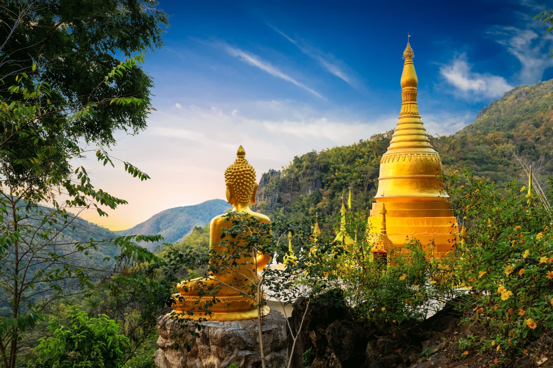 Histoire et civilisations du flamboyant Royaume de Siam - Routes de ...
