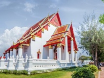 Temple Wat Mongkol Bophit