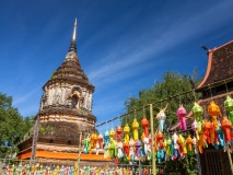 lanternes devant le temple Wat Lok Moli, Chiang Mai