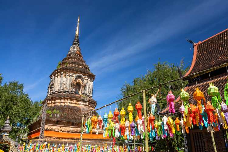 lanternes devant le temple Wat Lok Moli, Chiang Mai