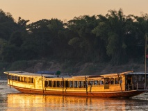 Bateau sur le Mekong à Pakbeng, Laos