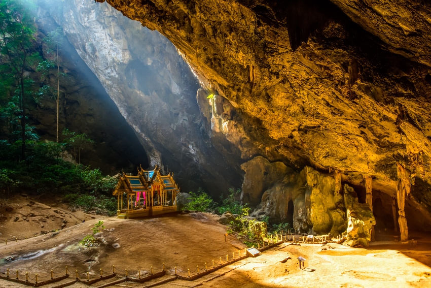 Cave Phraya Nakorn, Hua Hin